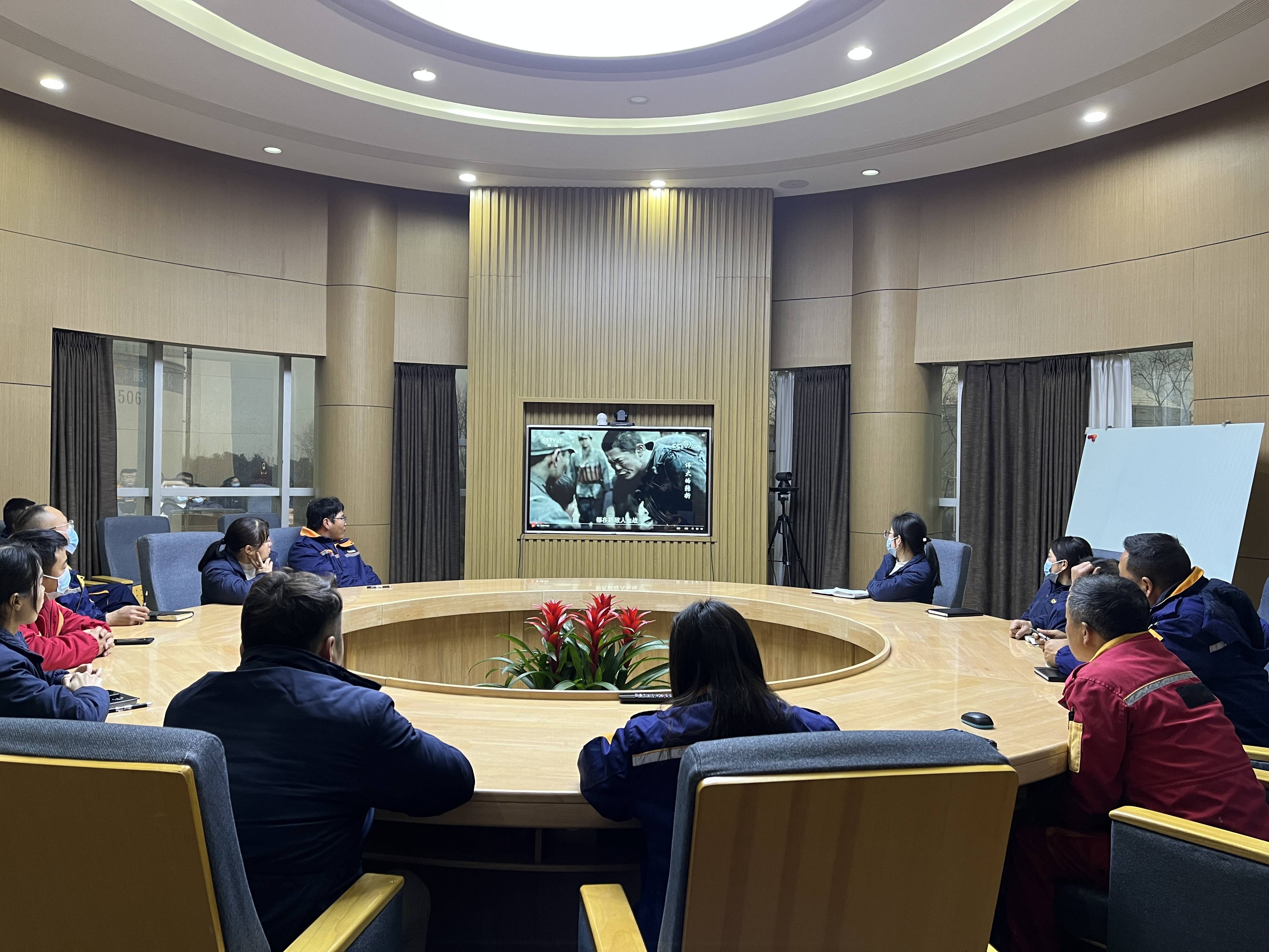 efea6fbea30942f24110cb76520e21c(1).jpg efea6fbea30942f24110cb76520e21c(1).jpg